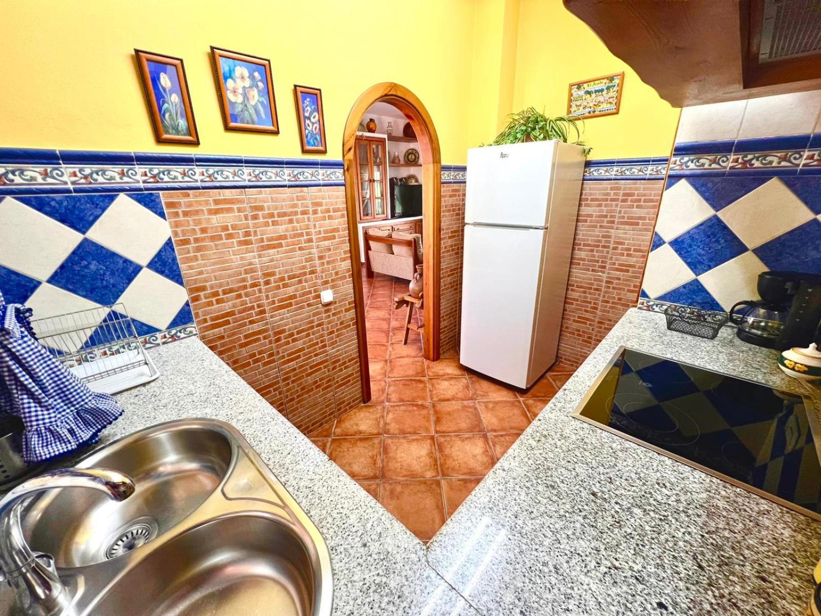 Вілла Sebastian'S House Коін Екстер'єр фото